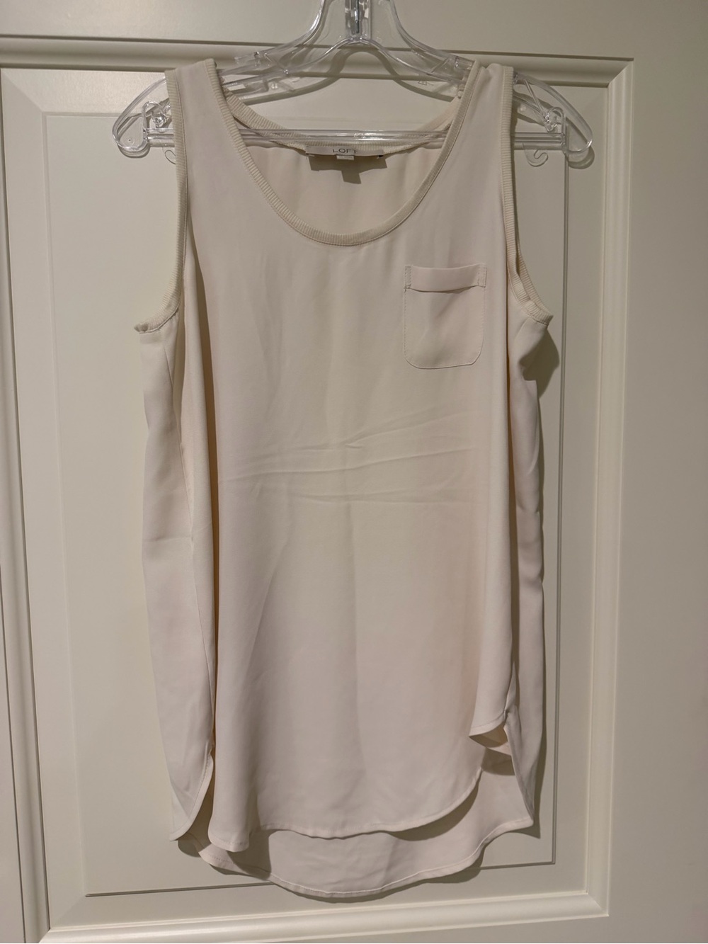 LOFT Cream Sleeveless Pocket Tank Top